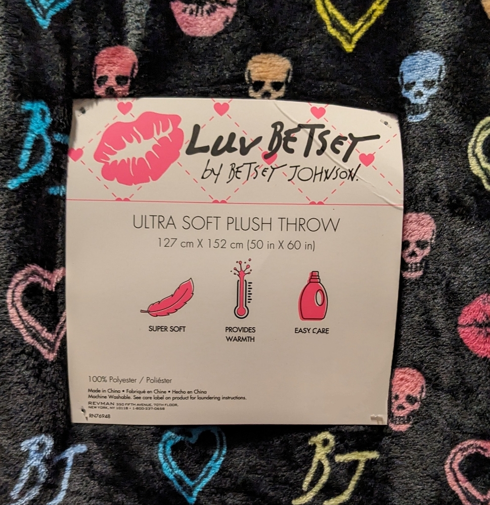 Betsey Johnson Ultra Soft Plush Throw Blanket with Rainbow Skulls and Hearts